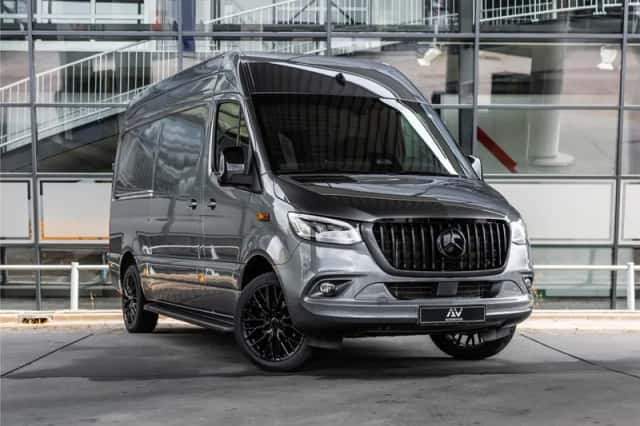 Mercedes-Benz Sprinter (2024) thumbnail 3