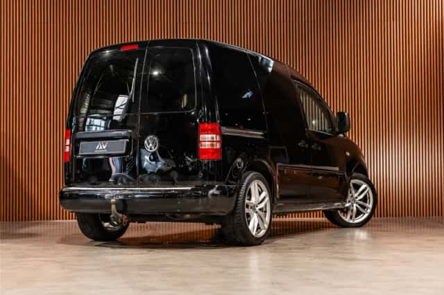 Volkswagen Caddy (2011) thumbnail 5