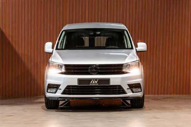 Volkswagen Caddy (2017) thumbnail 2