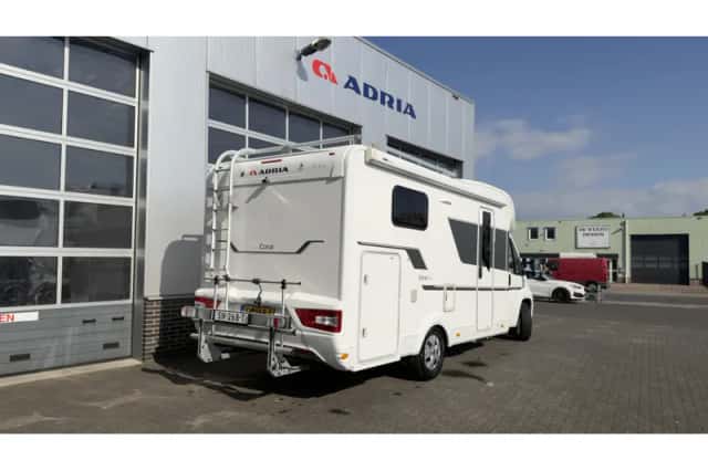 Adria Coral (2018) thumbnail 3