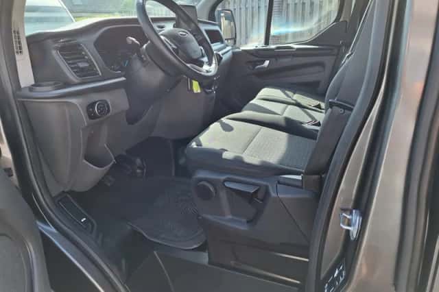 Ford Transit (2022) thumbnail 6