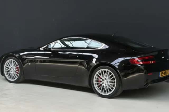 Aston Martin V8 Vantage (2026) thumbnail 4