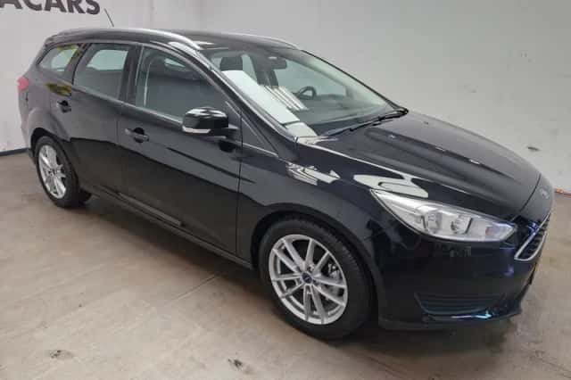 Ford Focus (2018) thumbnail 4