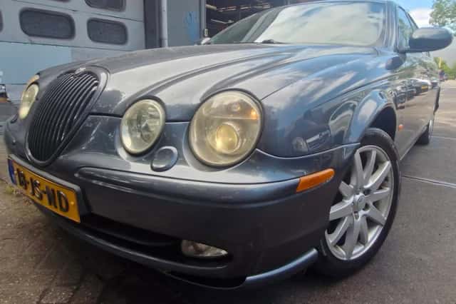 Jaguar S-Type (2002) thumbnail 1