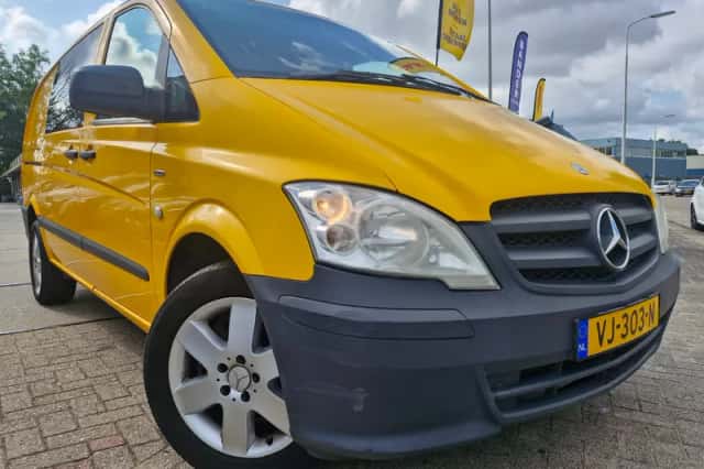 Mercedes-Benz Vito (2014) thumbnail 3