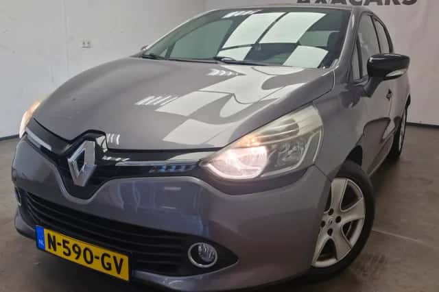Renault Clio (2014) thumbnail 1