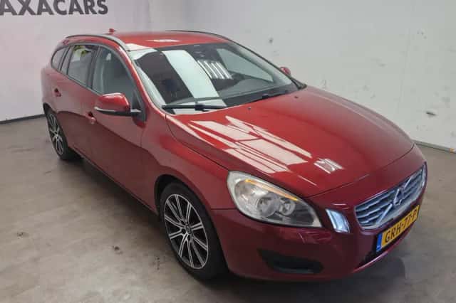 Volvo V60 (2012) thumbnail 4