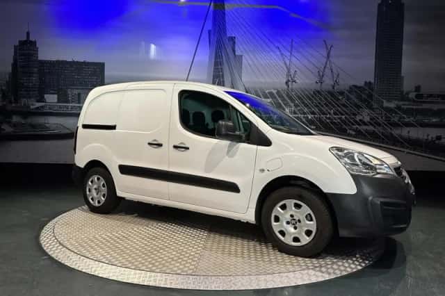 Peugeot Partner (2019) thumbnail 3