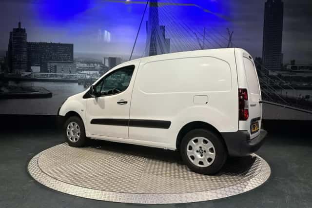 Peugeot Partner (2019) thumbnail 9
