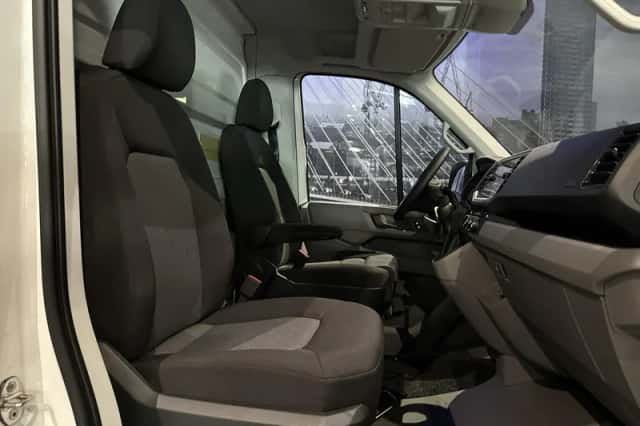 Volkswagen Crafter (2024) thumbnail 10