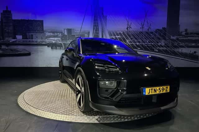 Porsche Macan (2025) thumbnail 4