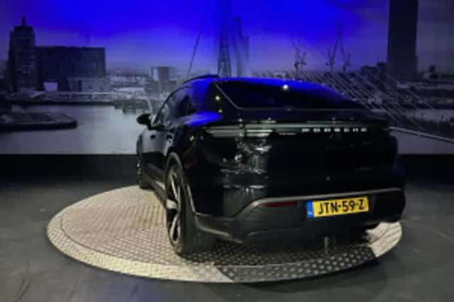 Porsche Macan (2025) thumbnail 45