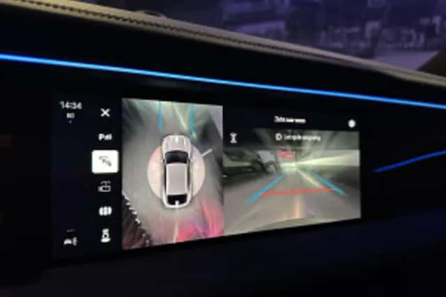 Porsche Macan (2025) thumbnail 57