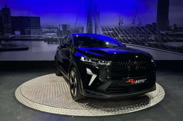 Renault Captur (2025) thumbnail 4
