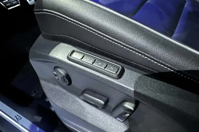 Volkswagen Tiguan (2021) thumbnail 17