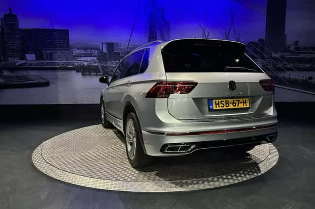 Volkswagen Tiguan (2021) thumbnail 10