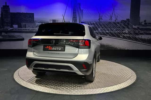 Volkswagen T-Cross (2024) thumbnail 3
