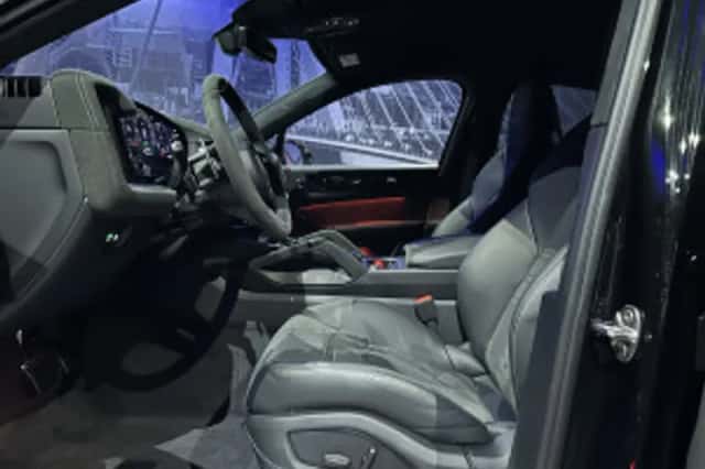 Porsche Cayenne (2025) thumbnail 61