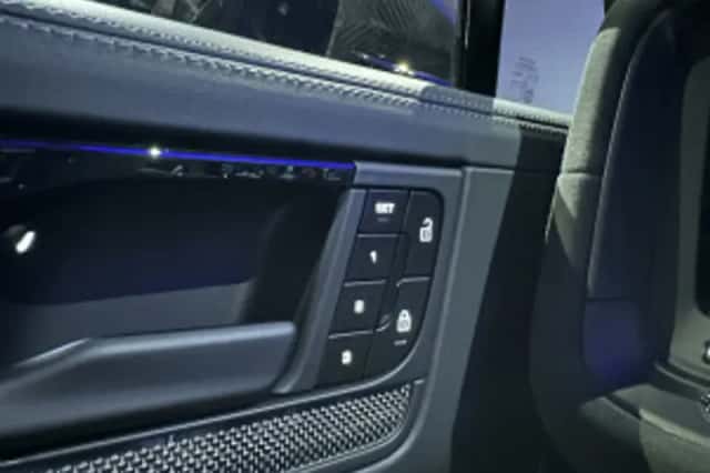 Porsche Cayenne (2025) thumbnail 69
