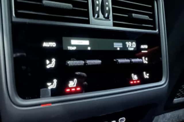 Porsche Cayenne (2025) thumbnail 74