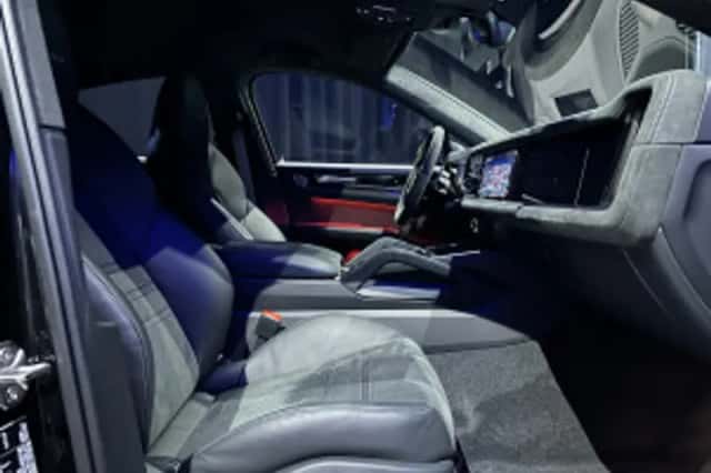 Porsche Cayenne (2025) thumbnail 82