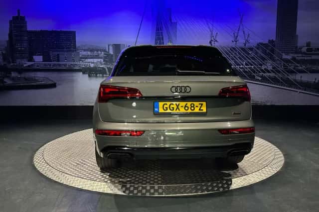 Audi Q5 (2024) thumbnail 11