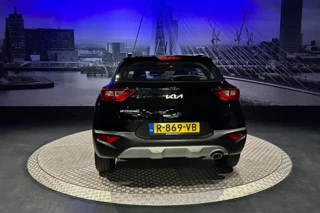 Kia Stonic (2022) thumbnail 11