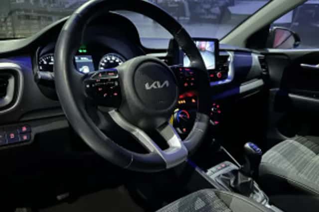 Kia Stonic (2022) thumbnail 42