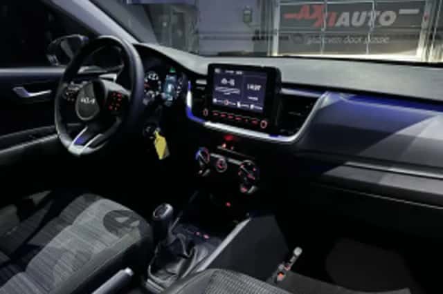 Kia Stonic (2022) thumbnail 52