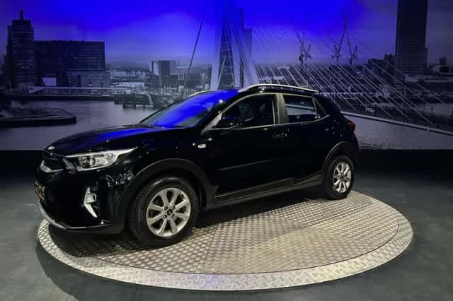 Kia Stonic (2022) thumbnail 7