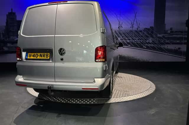 Volkswagen Transporter (2024) thumbnail 11