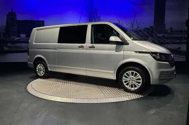 Volkswagen Transporter (2024) thumbnail 3