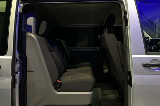 Volkswagen Transporter (2024) thumbnail 25
