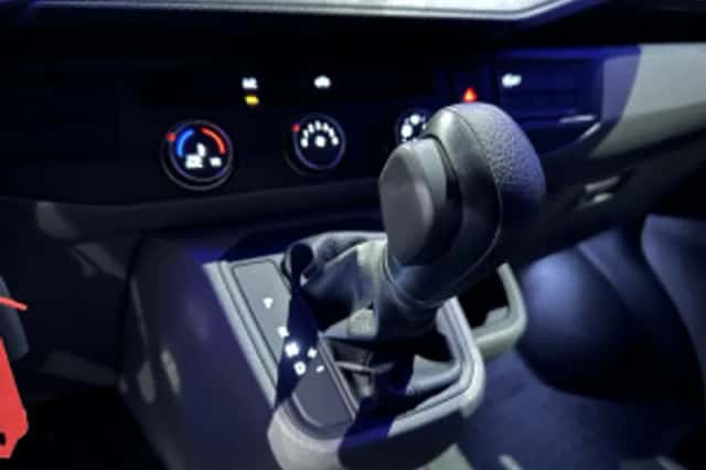 Volkswagen Transporter (2024) thumbnail 48