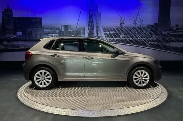 Volkswagen Polo (2021) thumbnail 2