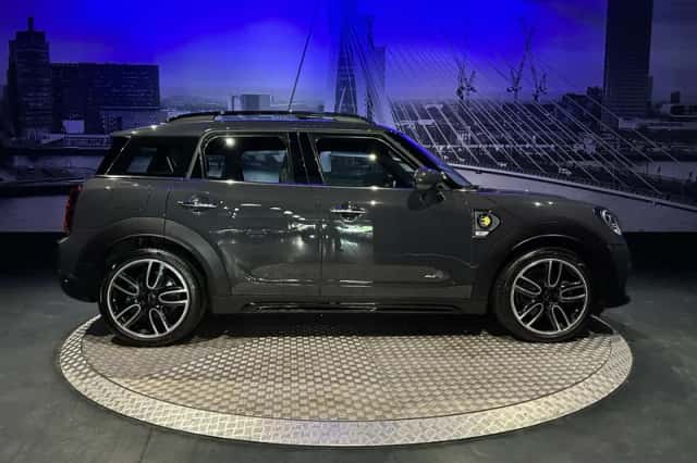 MINI Countryman (2021) thumbnail 2