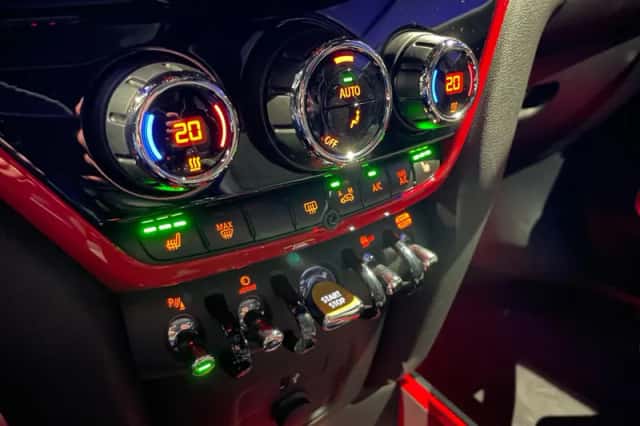 MINI Countryman (2021) thumbnail 24