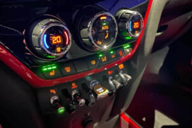 MINI Countryman (2021) thumbnail 64
