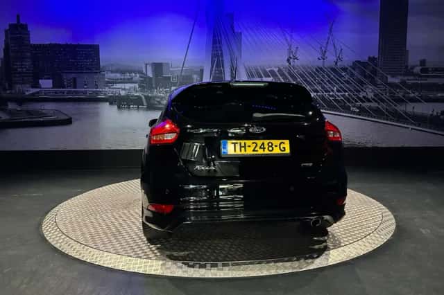 Ford Focus (2018) thumbnail 11