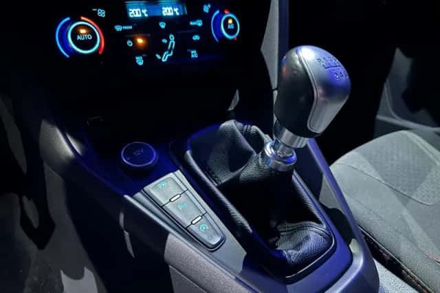 Ford Focus (2018) thumbnail 21