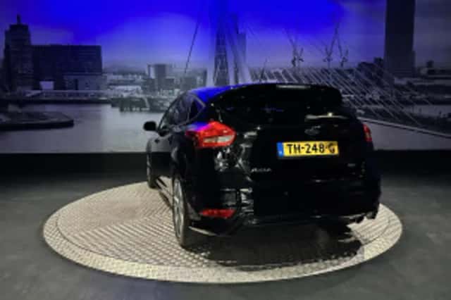 Ford Focus (2018) thumbnail 39