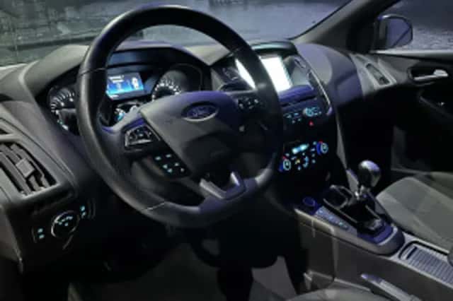 Ford Focus (2018) thumbnail 44