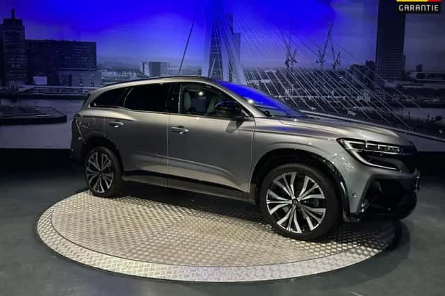 Renault Espace (2024) thumbnail 1