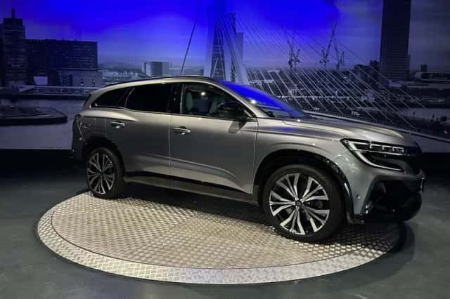 Renault Espace (2024) thumbnail 3