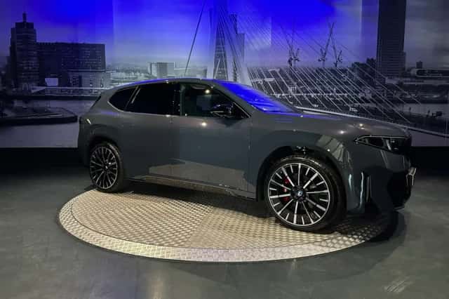 BMW iX3 (2026) thumbnail 4