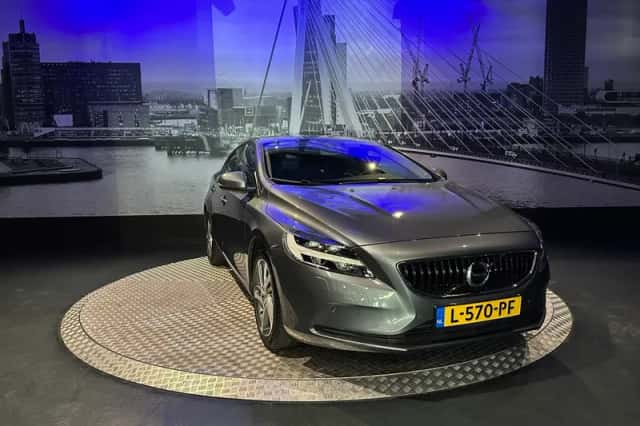 Volvo V40 (2017) thumbnail 4
