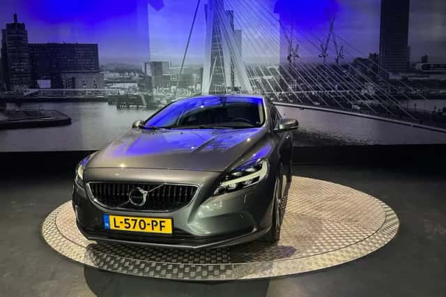 Volvo V40 (2017) thumbnail 6