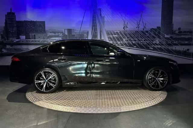 BMW 5-Serie (2024) thumbnail 2
