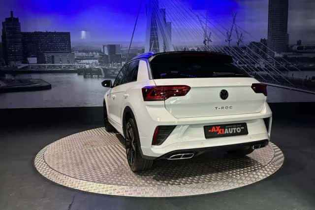 Volkswagen T-Roc (2023) thumbnail 6