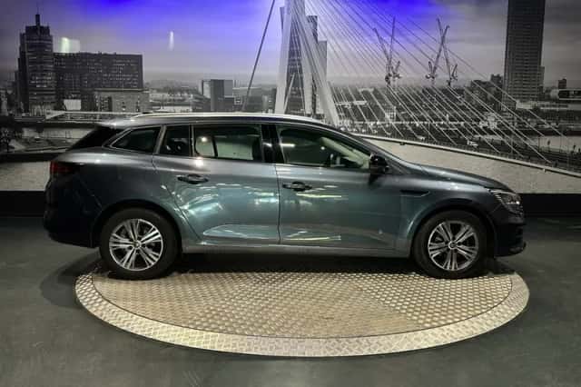 Renault Mégane (2024) thumbnail 2